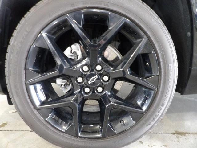 Photo of 2024 Black Chevrolet Traverse