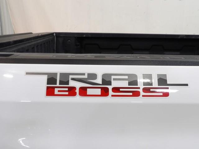 Photo of 2021 White Chevrolet Silverado 1500