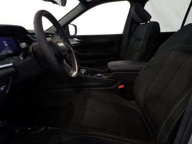 Photo of 2025 Silver Jeep Grand Cherokee