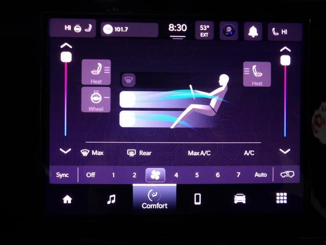 Photo of 2025 Silver Jeep Grand Cherokee