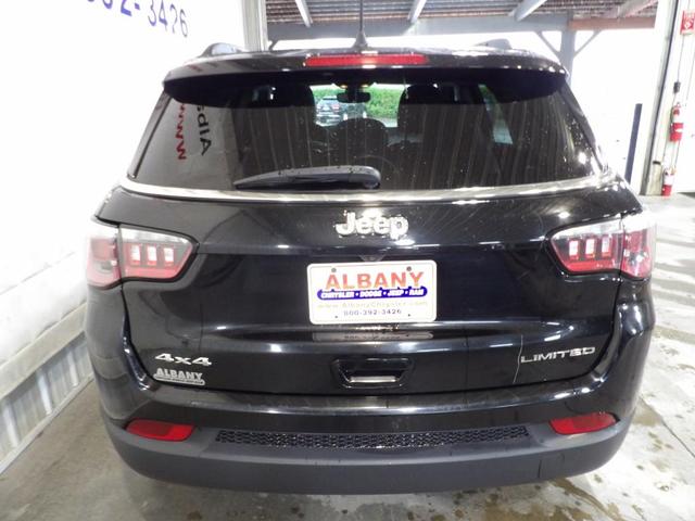 Photo of 2018 Black Jeep Compass