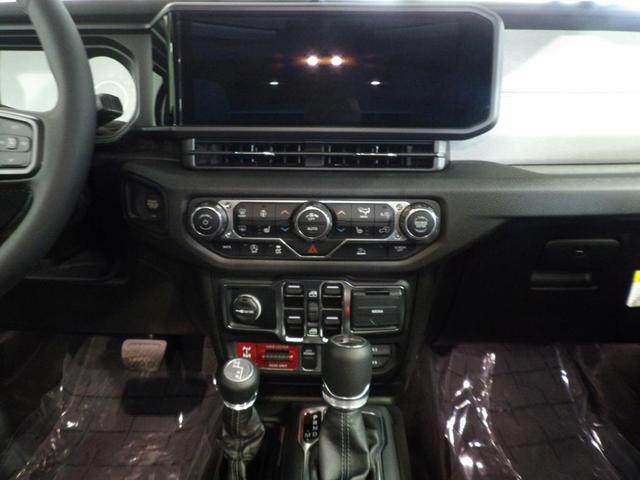 Photo of 2025 JOOSE Jeep Gladiator