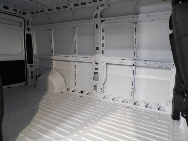 Photo of 2025 Bright White RAM ProMaster 2500