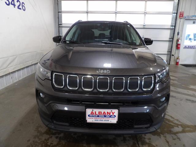 Photo of 2022 Granite Jeep Compass