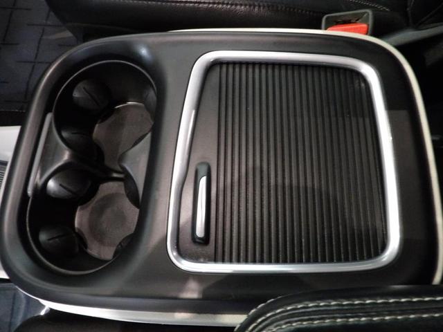 Photo of 2022 Gray Chrysler Pacifica Hybrid