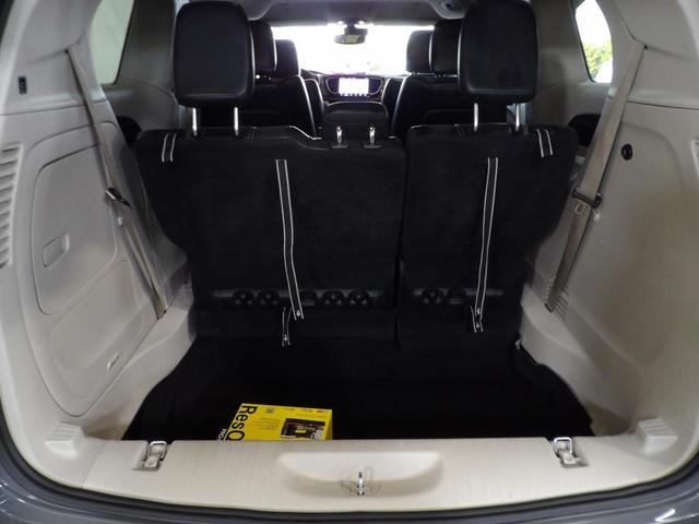 Photo of 2022 Gray Chrysler Pacifica Hybrid