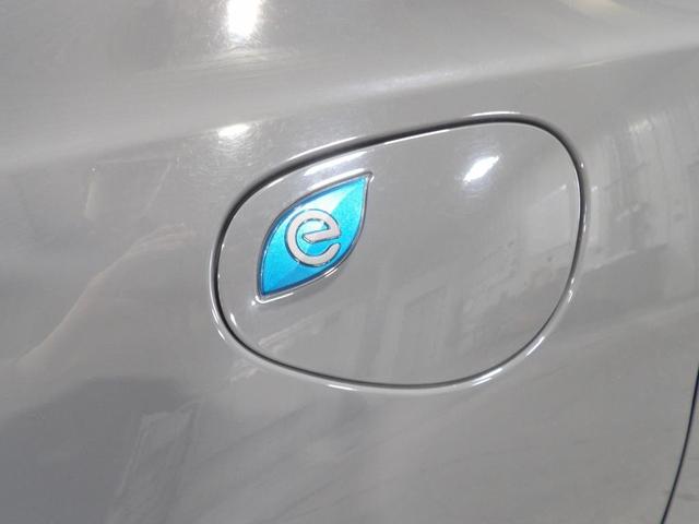 Photo of 2022 Gray Chrysler Pacifica Hybrid