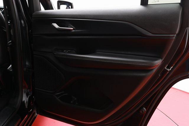 Photo of 2023 Diamond Black Crystal Pearlcoat Jeep Grand Cherokee L