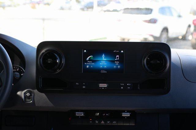 Photo of 2023 White Mercedes-Benz Sprinter 2500