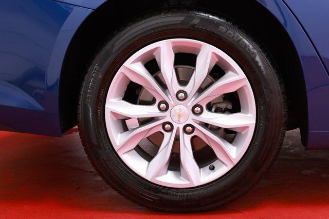 Photo of 2023 Riverside Blue Metallic Chevrolet Malibu