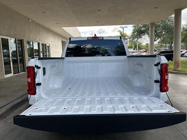 Photo of 2025 Bright White Clearcoat RAM 1500