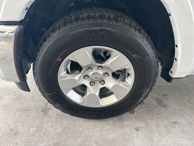 Photo of 2025 Bright White Clearcoat RAM 1500
