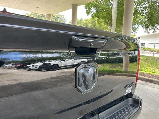 Photo of 2021 Diamond Black RAM 1500