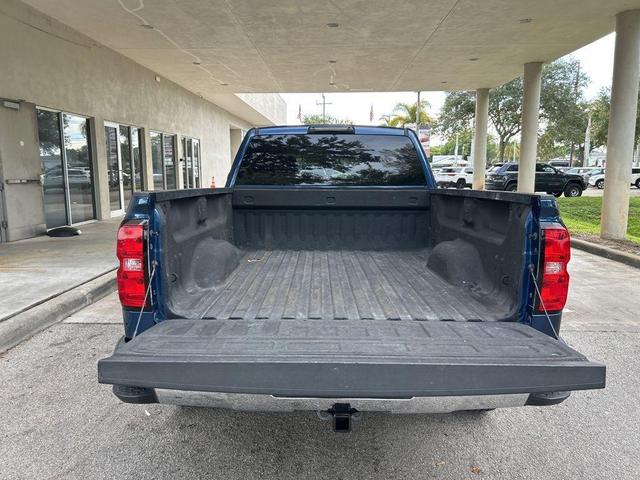 Photo of 2017 Deep Ocean Blue Metallic Chevrolet Silverado 1500