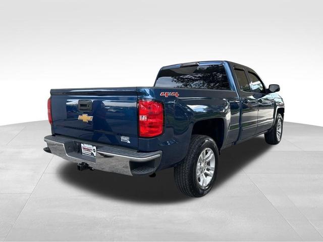 Photo of 2017 Deep Ocean Blue Metallic Chevrolet Silverado 1500