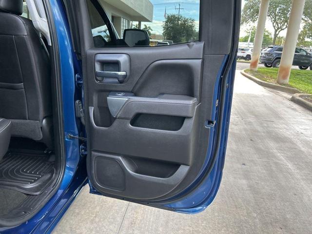 Photo of 2017 Deep Ocean Blue Metallic Chevrolet Silverado 1500