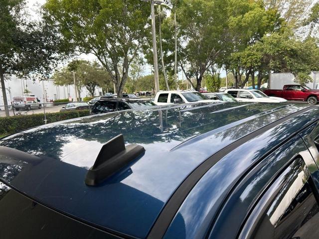 Photo of 2017 Deep Ocean Blue Metallic Chevrolet Silverado 1500