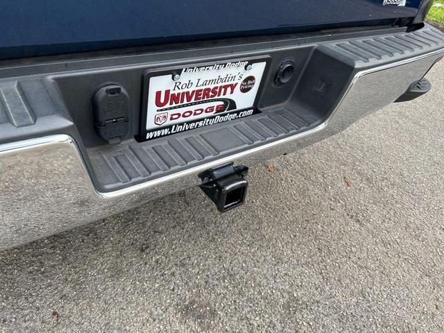 Photo of 2017 Deep Ocean Blue Metallic Chevrolet Silverado 1500