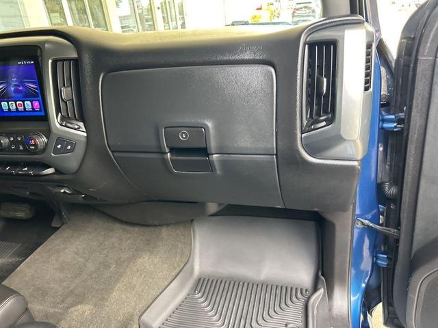 Photo of 2017 Deep Ocean Blue Metallic Chevrolet Silverado 1500