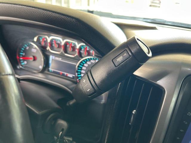 Photo of 2017 Deep Ocean Blue Metallic Chevrolet Silverado 1500