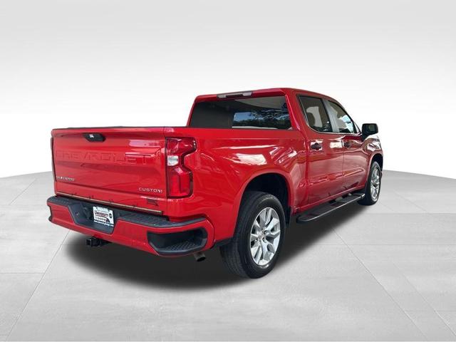 Photo of 2021 Red Chevrolet Silverado 1500