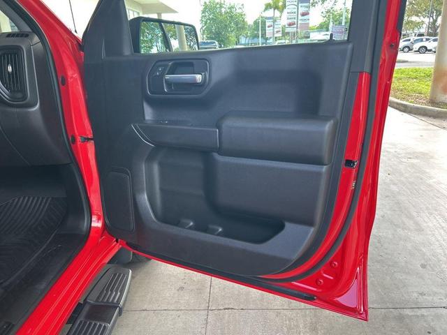Photo of 2021 Red Chevrolet Silverado 1500