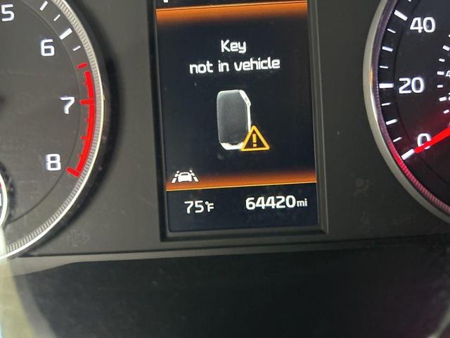 Photo of 2022 Glacial White Pearl Kia K5