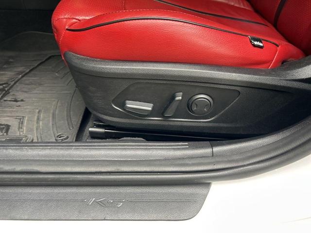 Photo of 2022 Glacial White Pearl Kia K5