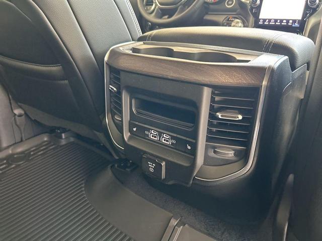 Photo of 2025 Diamond Black RAM 1500