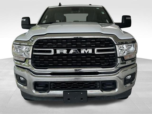 Photo of 2024 White RAM 2500