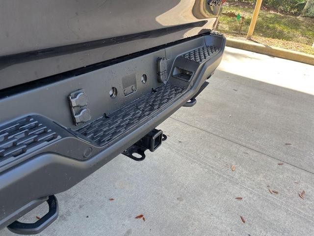 Photo of 2025 Granite Crystal Clearcoat Metallic RAM 1500