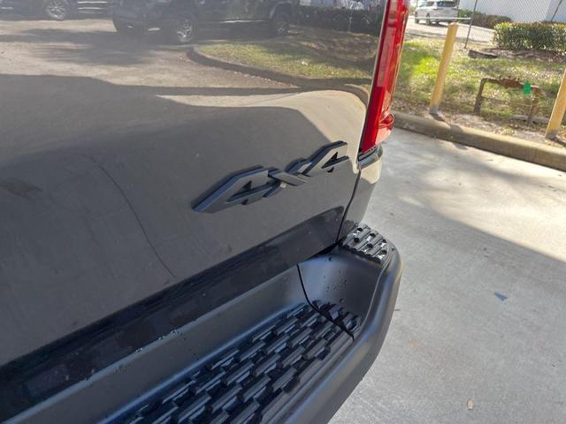 Photo of 2025 Granite Crystal Clearcoat Metallic RAM 1500
