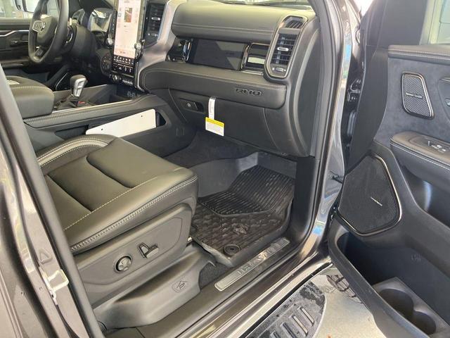 Photo of 2025 Granite Crystal Clearcoat Metallic RAM 1500