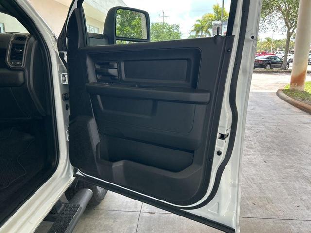 Photo of 2025 Bright White Clearcoat RAM 3500