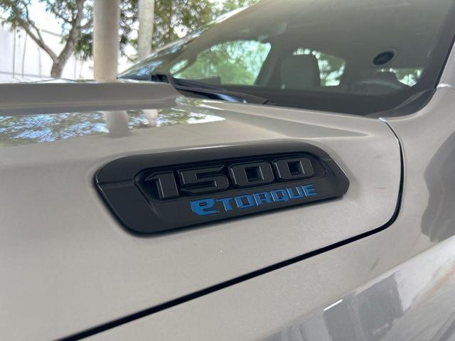 Photo of 2025 Billet Silver Metallic Clearcoat RAM 1500