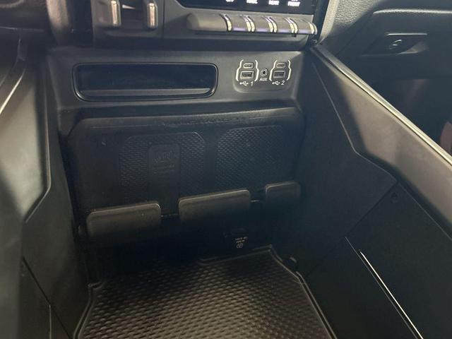 Photo of 2022 Patriot Blue Pearlcoat RAM 1500