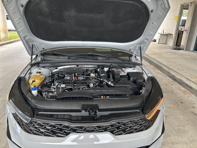 Photo of 2021 Wolf Gray Kia K5