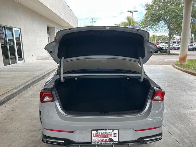 Photo of 2021 Wolf Gray Kia K5