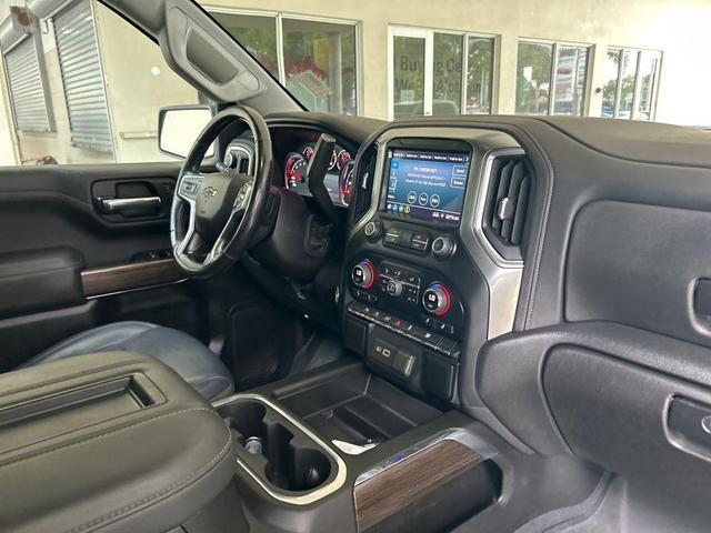 Photo of 2022 Northsky Blue Metallic Chevrolet Silverado 1500 Limited