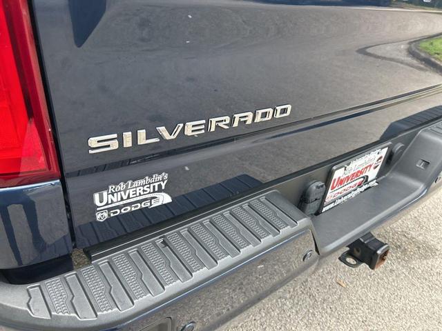 Photo of 2022 Northsky Blue Metallic Chevrolet Silverado 1500 Limited
