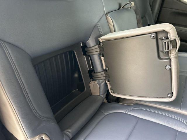 Photo of 2022 Northsky Blue Metallic Chevrolet Silverado 1500 Limited