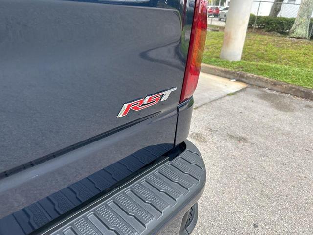 Photo of 2022 Northsky Blue Metallic Chevrolet Silverado 1500 Limited