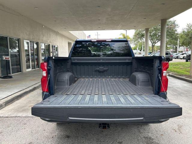 Photo of 2022 Northsky Blue Metallic Chevrolet Silverado 1500 Limited
