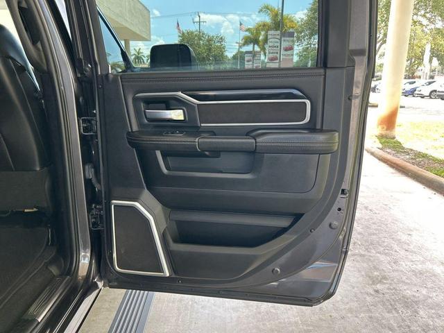 Photo of 2020 Granite Crystal Clearcoat Metallic RAM 2500
