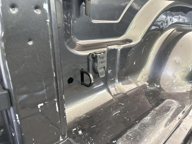 Photo of 2020 Granite Crystal Clearcoat Metallic RAM 2500