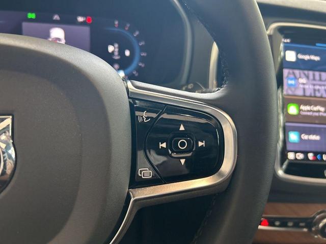 Photo of 2024 Bright Volvo XC90