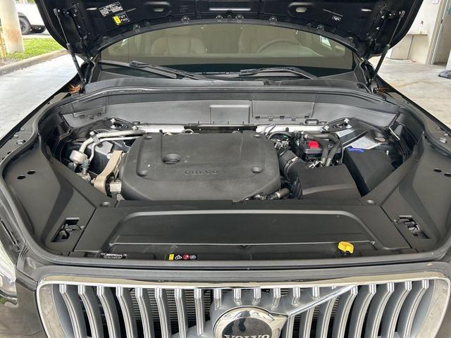 Photo of 2024 Bright Volvo XC90