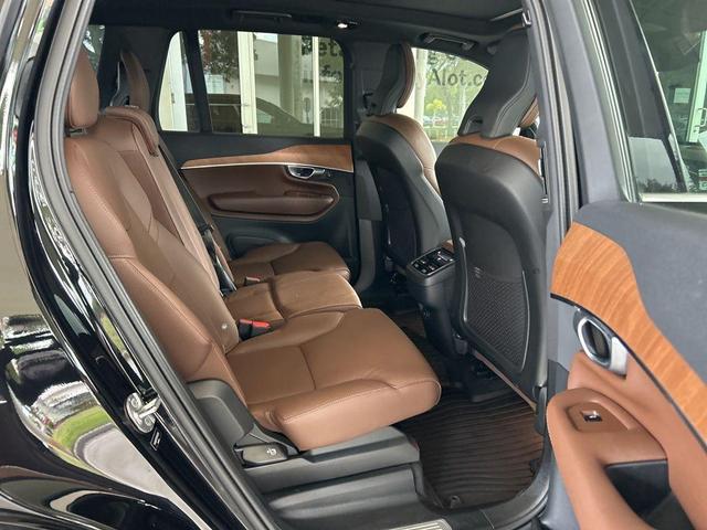 Photo of 2024 Bright Volvo XC90