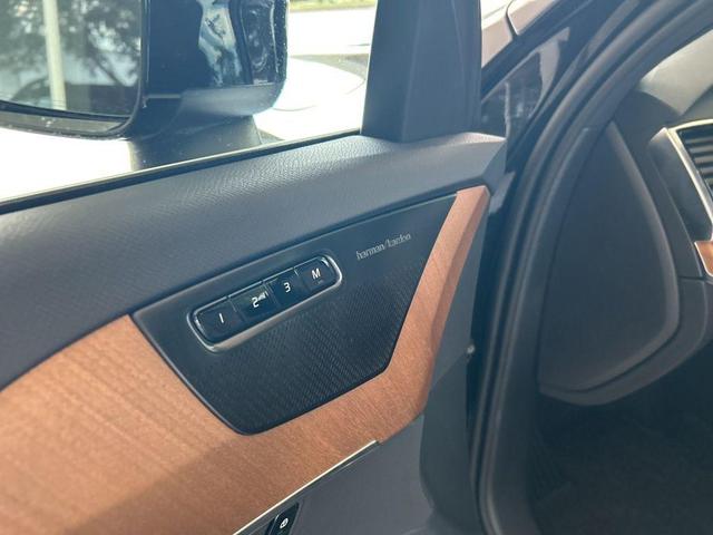Photo of 2024 Bright Volvo XC90