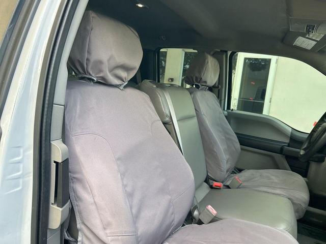 Photo of 2019 Oxford White Ford F-350